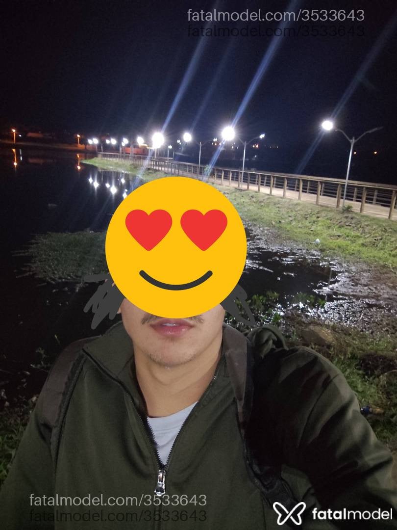 Acompanhante homem com cabelo castanho de olhos castanhos - Daniel