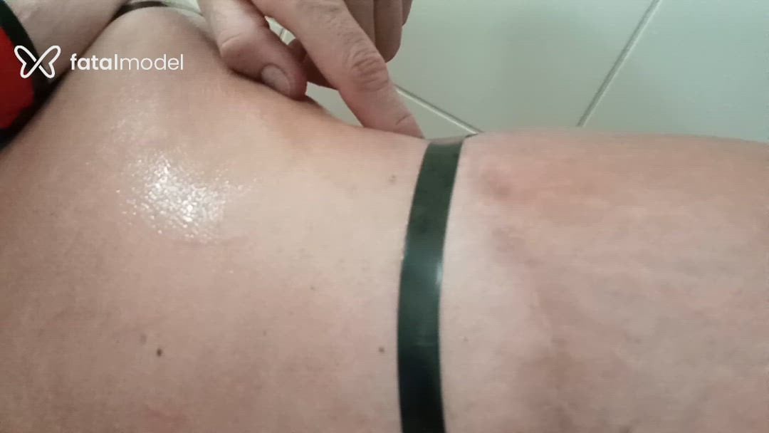 Acompanhante mulher loira (o) de olhos verdes - Feiticeir