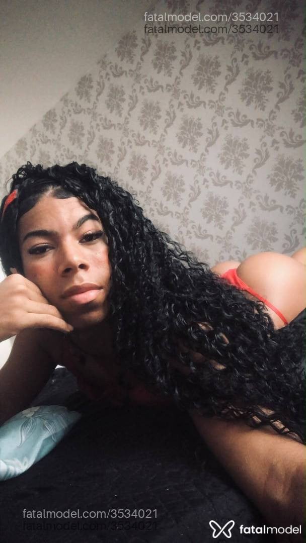 Acompanhante mulher trans morena (o) de olhos castanhos - Maylla Perveça