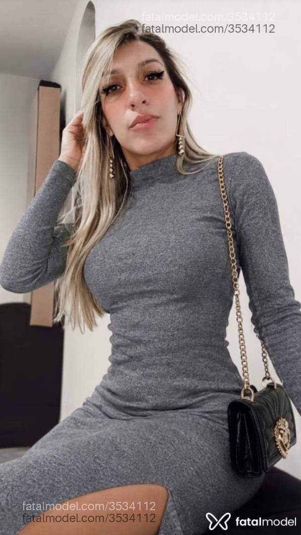 Acompanhante mulher loira (o) de olhos castanhos - Zara Barros