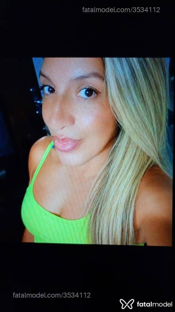 Acompanhante mulher loira (o) de olhos castanhos - Zara Barros