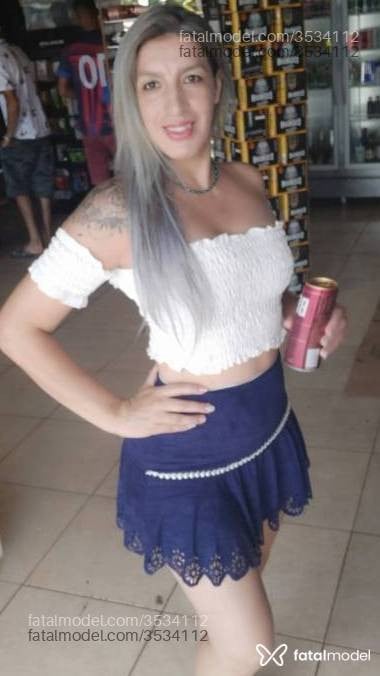 Acompanhante mulher loira (o) de olhos castanhos - Zara Barros