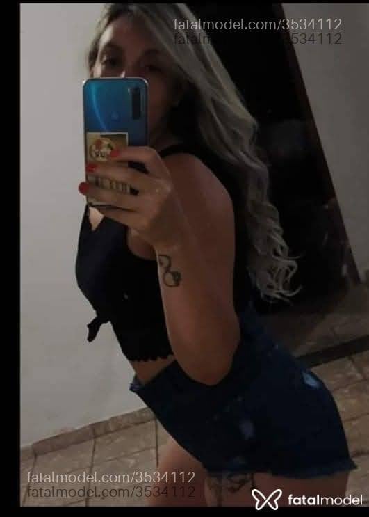 Acompanhante mulher loira (o) de olhos castanhos - Zara Barros