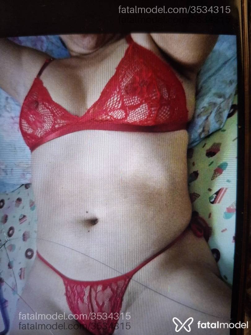 Acompanhante mulher com cabelo castanho de olhos castanhos - Deusafatal