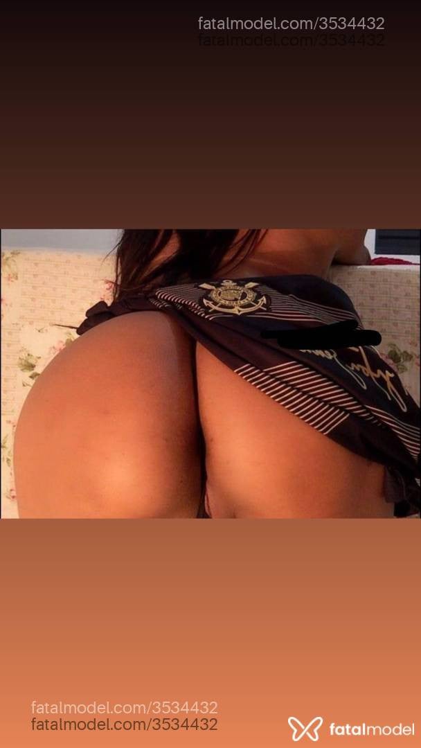 Acompanhante mulher com cabelo castanho de olhos castanhos - Gabi Ferraz
