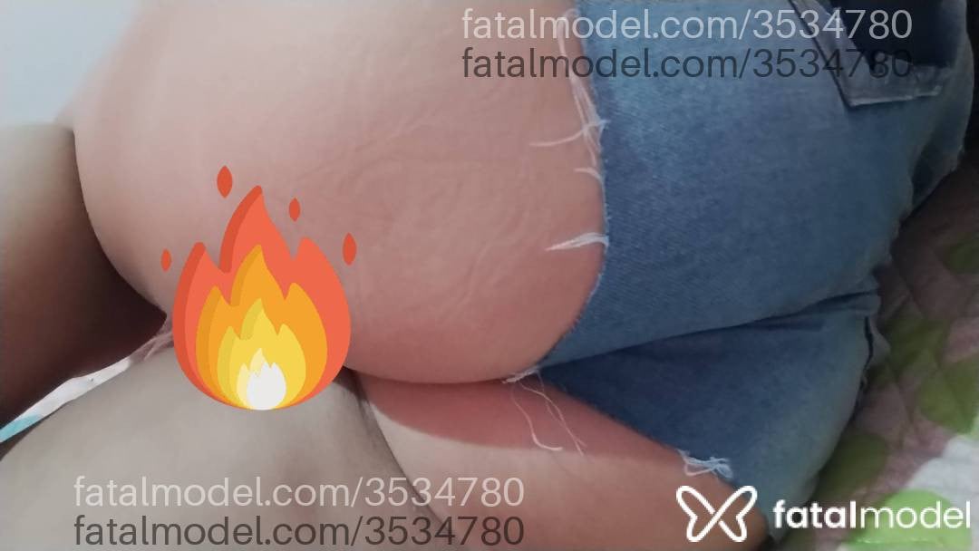 Acompanhante mulher morena (o) de olhos castanhos - Mell Almeida