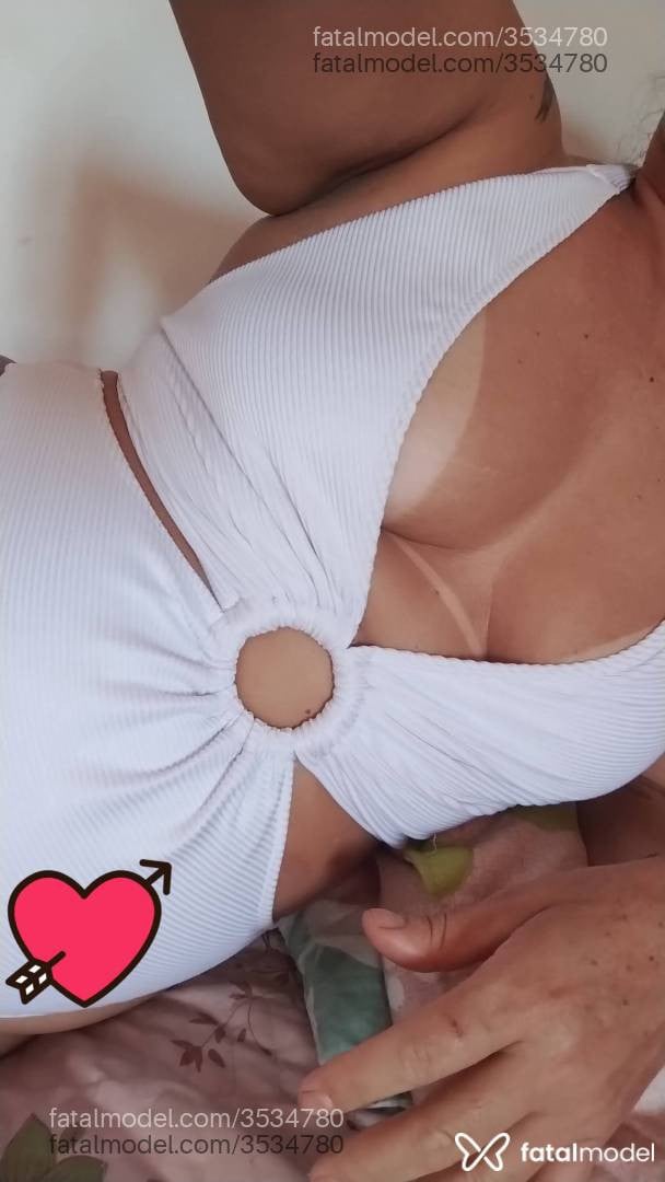 Acompanhante mulher morena (o) de olhos castanhos - Mell Almeida
