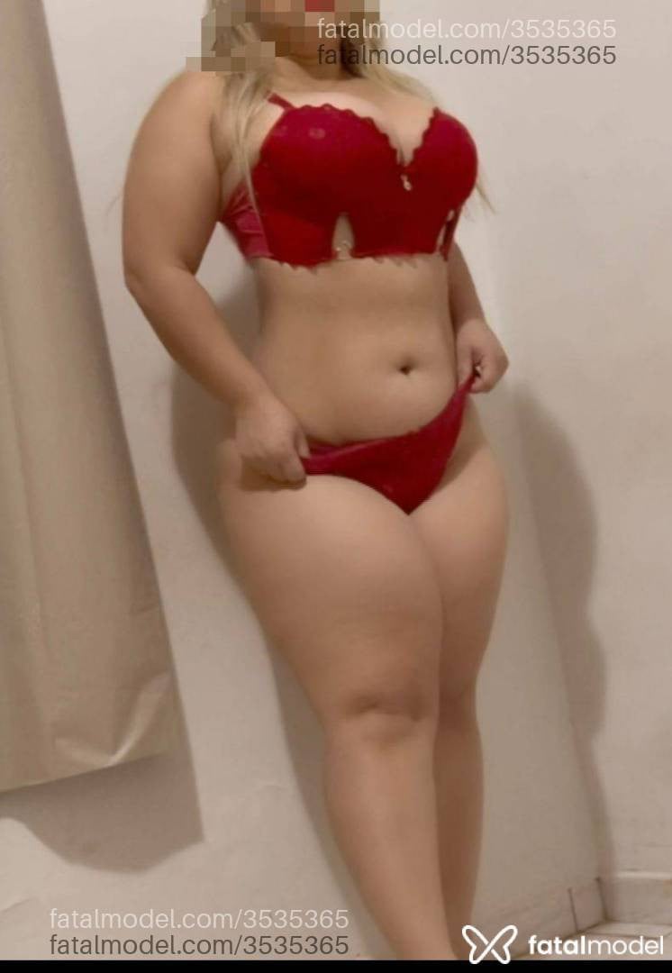 Acompanhante mulher loira (o) de olhos castanhos - Valentina
