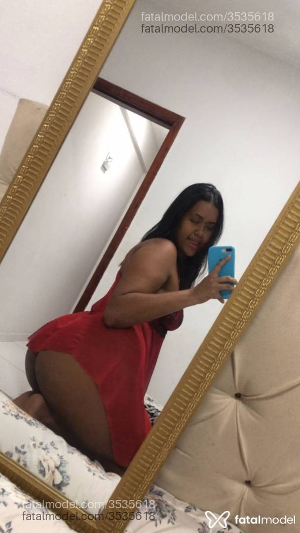 Acompanhante mulher morena (o) de olhos pretos - Bruna Pacheco