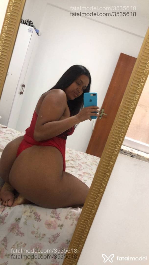 Acompanhante mulher morena (o) de olhos pretos - Bruna Pacheco