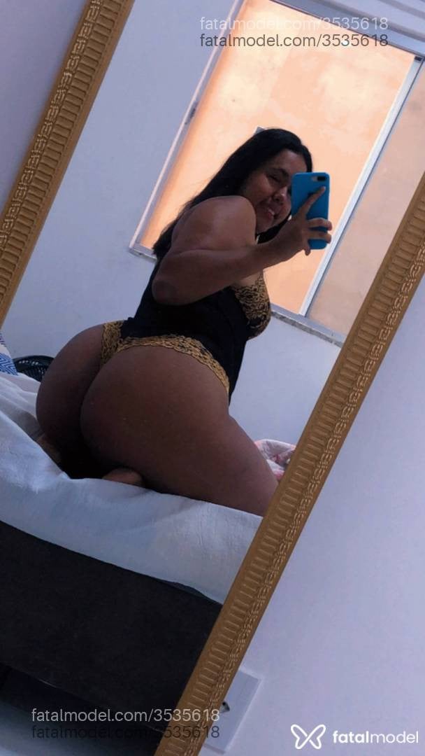 Acompanhante mulher morena (o) de olhos pretos - Bruna Pacheco