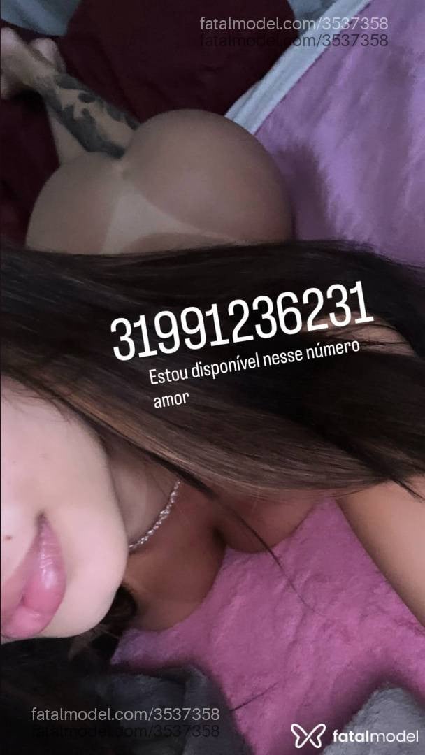 Acompanhante mulher com cabelo castanho de olhos castanhos - Ray