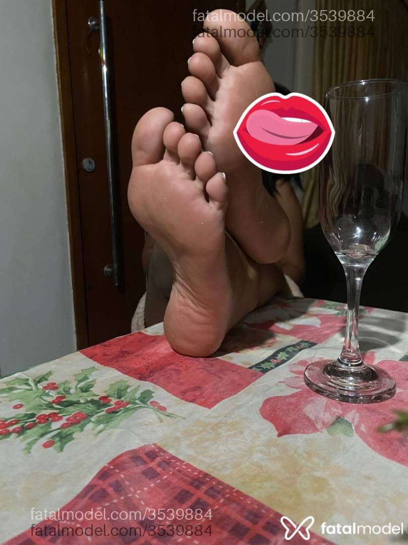 Acompanhante mulher morena (o) de olhos castanhos - Jade Carvalho