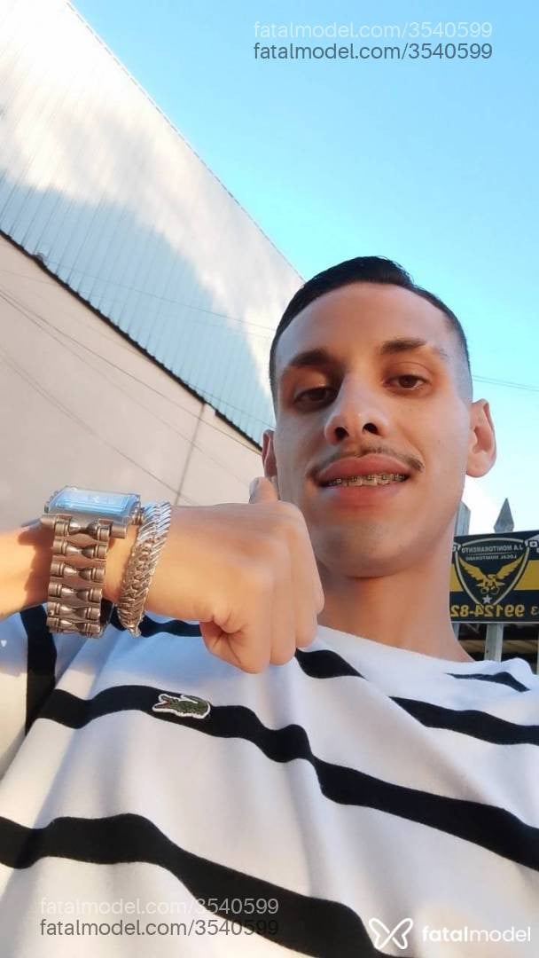 Acompanhante homem morena (o) de olhos castanhos - Henrique Maresia