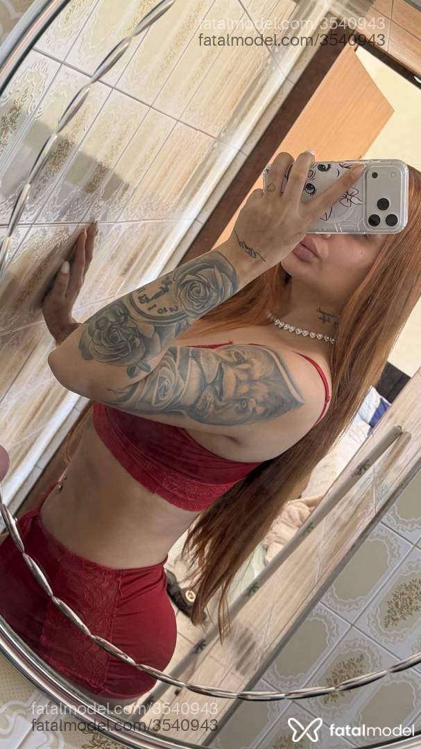 Acompanhante mulher ruiva (o) de olhos mel - Ariel