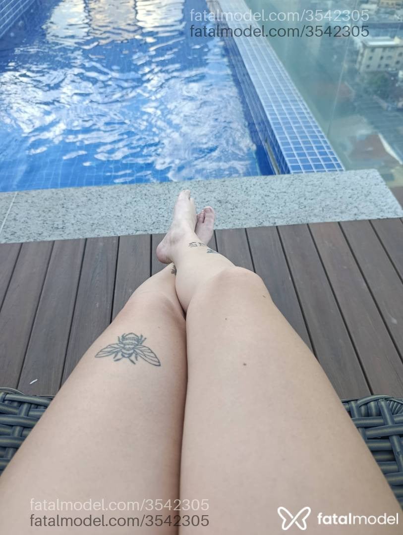 Acompanhante mulher com cabelo castanho de olhos castanhos - Beatriz
