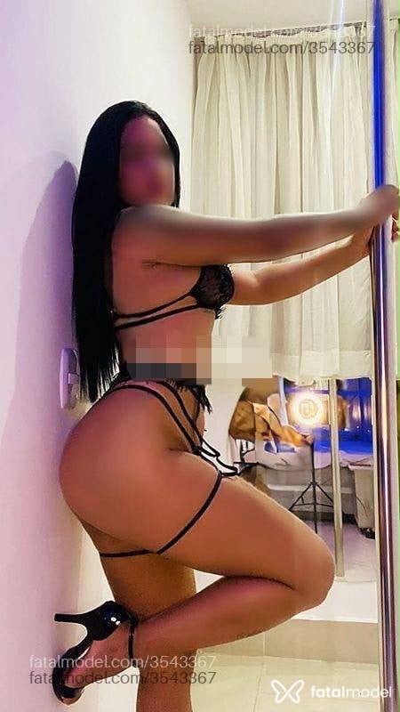 Acompanhante mulher morena (o) de olhos pretos - Jade