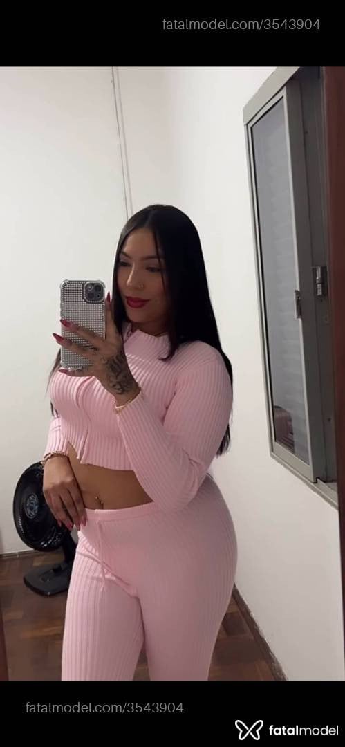 Acompanhante mulher morena (o) de olhos pretos - Layde Sampaio