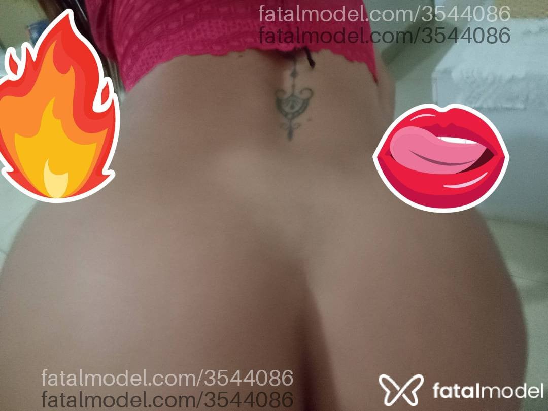 Acompanhante mulher com cabelo castanho de olhos castanhos - Fenixxrs