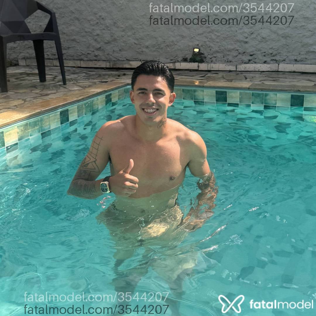 Acompanhante homem morena (o) de olhos castanhos - Lorenzo