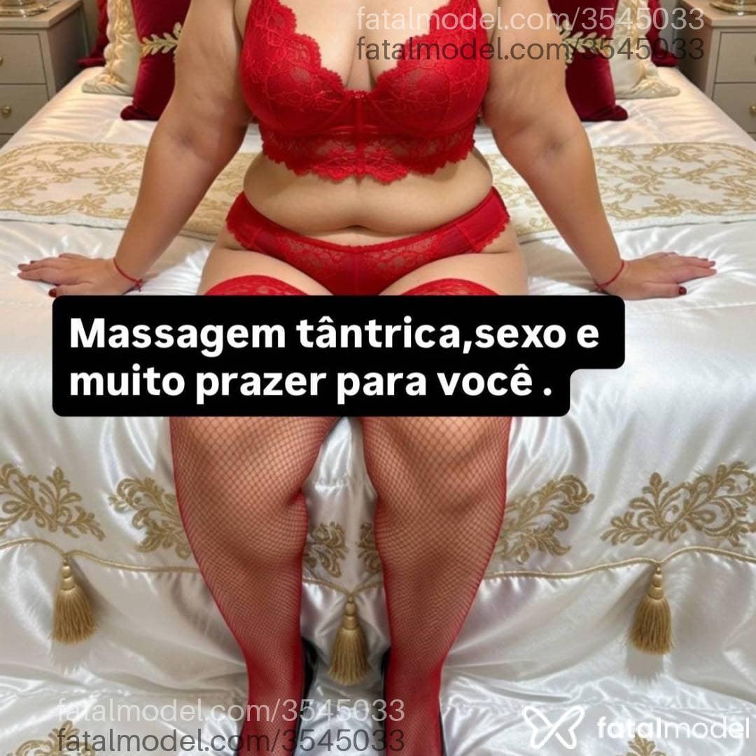 Acompanhante mulher morena (o) de olhos pretos - Candy