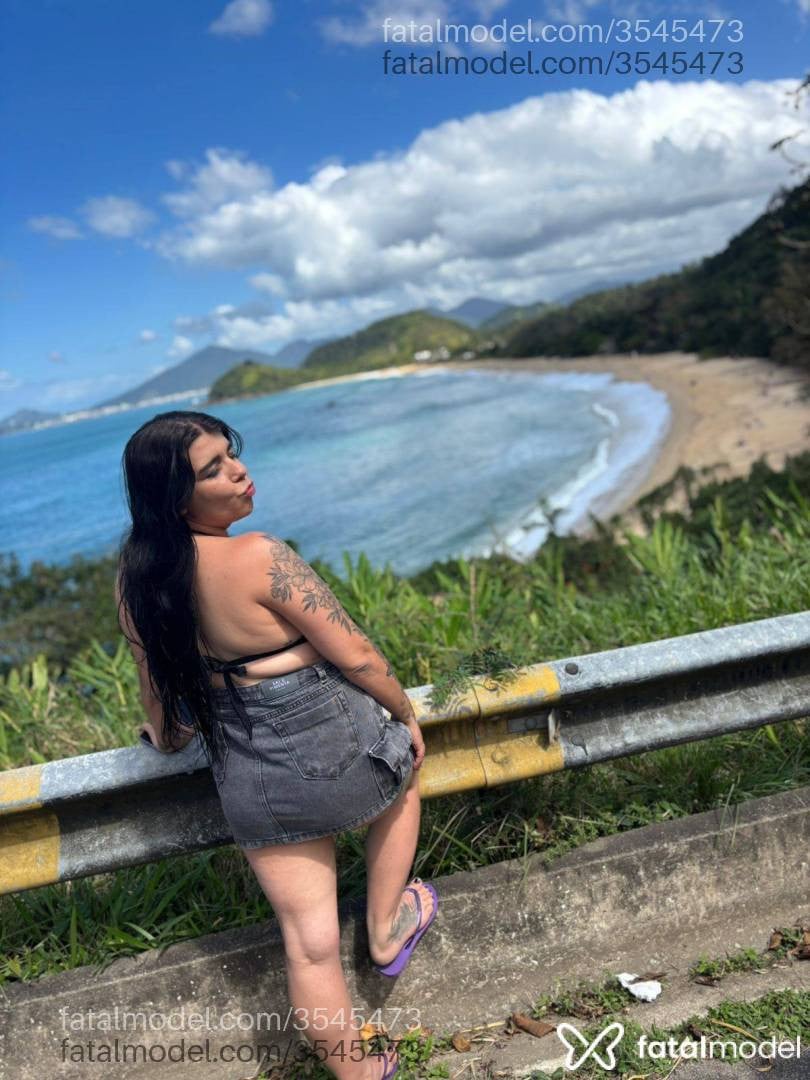 Acompanhante mulher morena (o) de olhos castanhos - Jasminy Martinelli