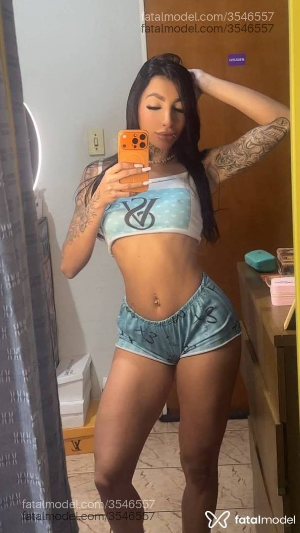 Acompanhante mulher morena (o) de olhos castanhos - Mirella Santos