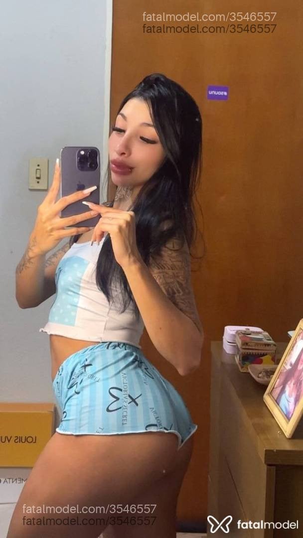 Acompanhante mulher morena (o) de olhos castanhos - Julia Santos