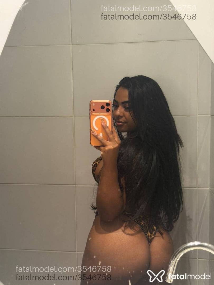 Acompanhante mulher morena (o) de olhos pretos - Tifany moraes