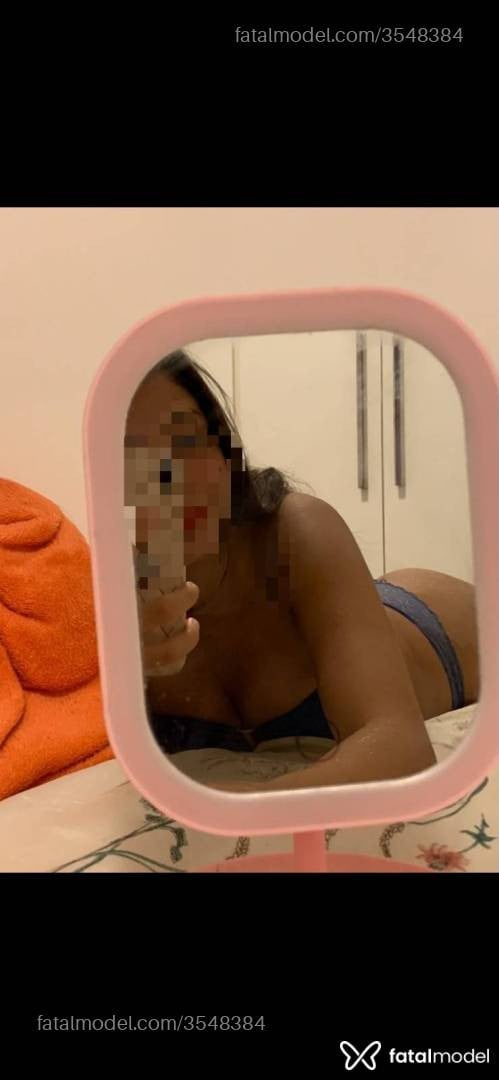 Acompanhante mulher morena (o) de olhos castanhos - Julia