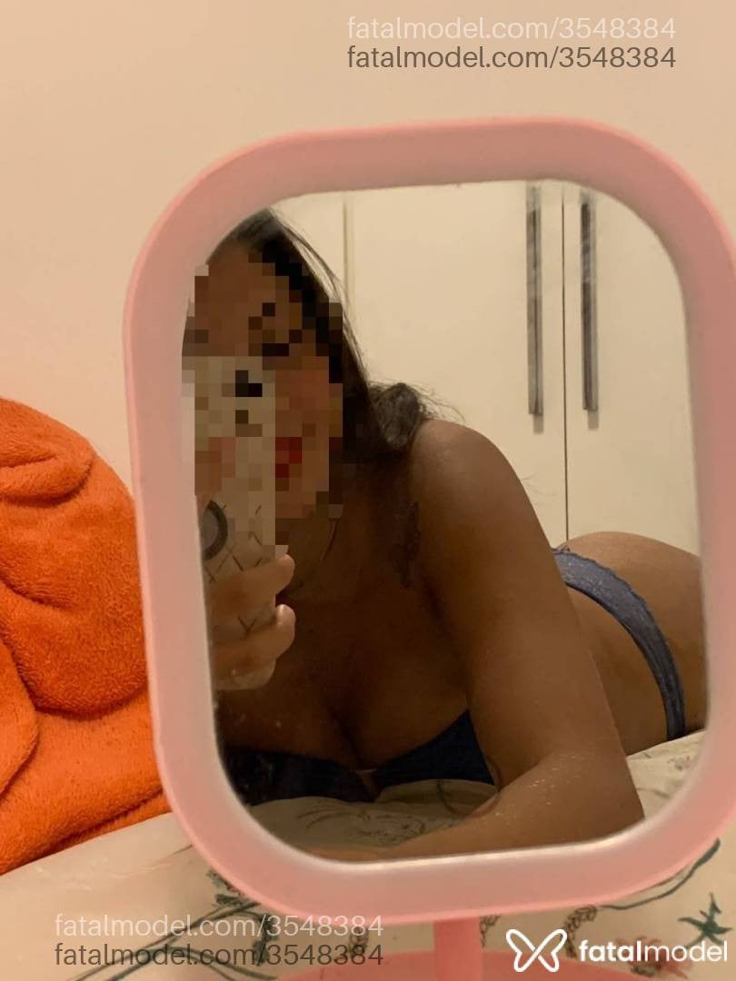 Acompanhante mulher morena (o) de olhos castanhos - Julia