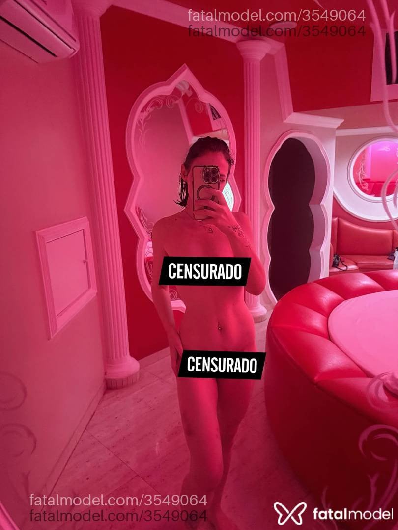 Acompanhante mulher morena (o) de olhos castanhos - Lola Ambrósio
