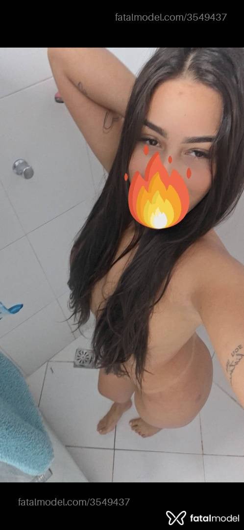 Acompanhante mulher morena (o) de olhos castanhos - Pérola
