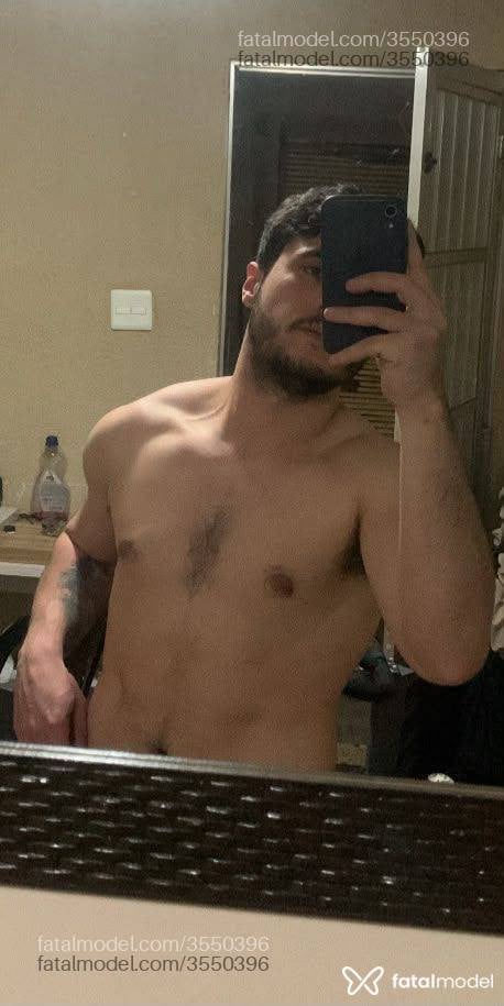 Acompanhante homem morena (o) de olhos castanhos - Lucas