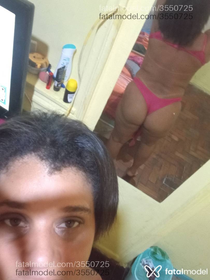 Acompanhante mulher morena (o) de olhos mel - Letícia
