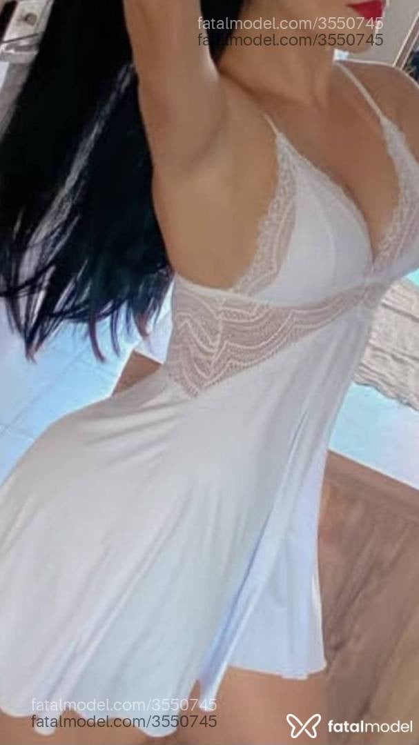 Acompanhante mulher morena (o) de olhos castanhos - Dayane