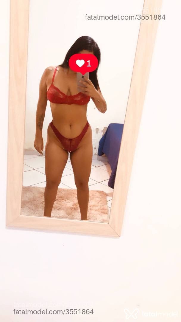 Acompanhante mulher morena (o) de olhos castanhos - Raquel