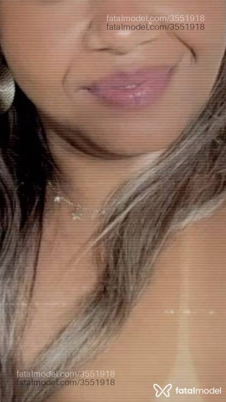Acompanhante mulher loira (o) de olhos castanhos - Bruna Angel