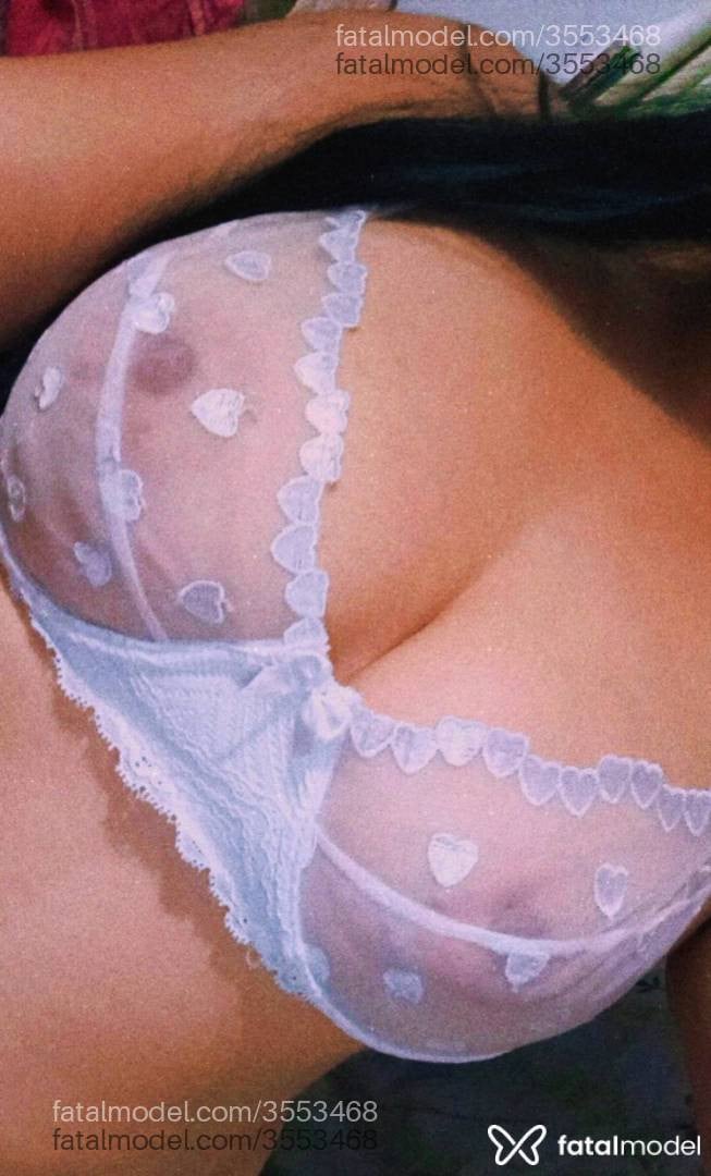 Acompanhante mulher morena (o) de olhos castanhos - Rafaella Prado