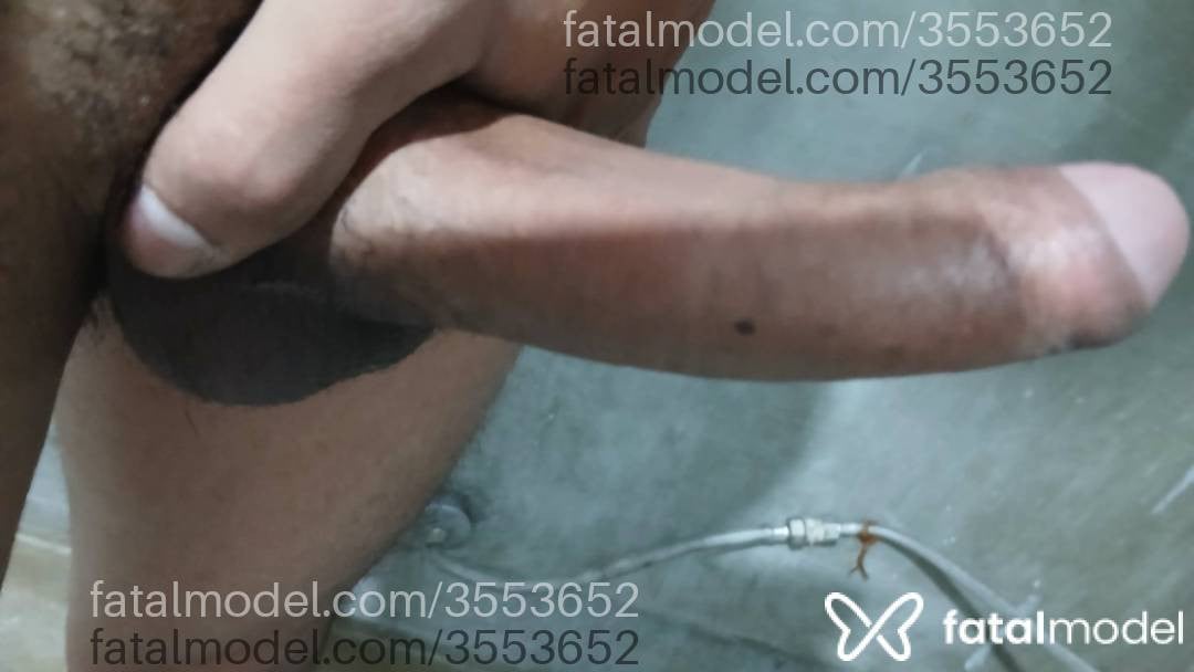 Acompanhante homem com cabelo castanho de olhos mel - Raulll