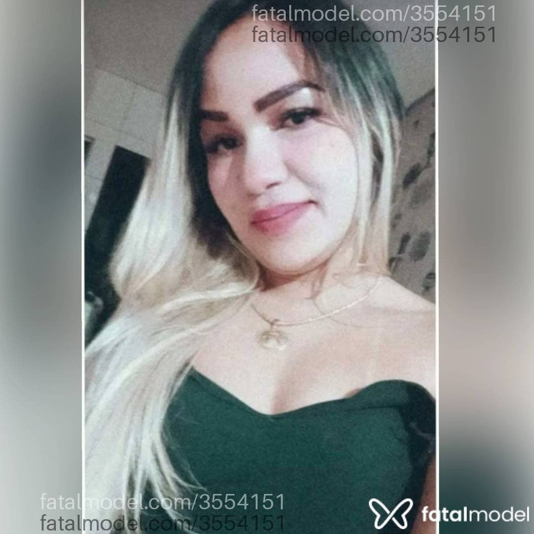 Acompanhante mulher loira (o) de olhos castanhos - Alessandra