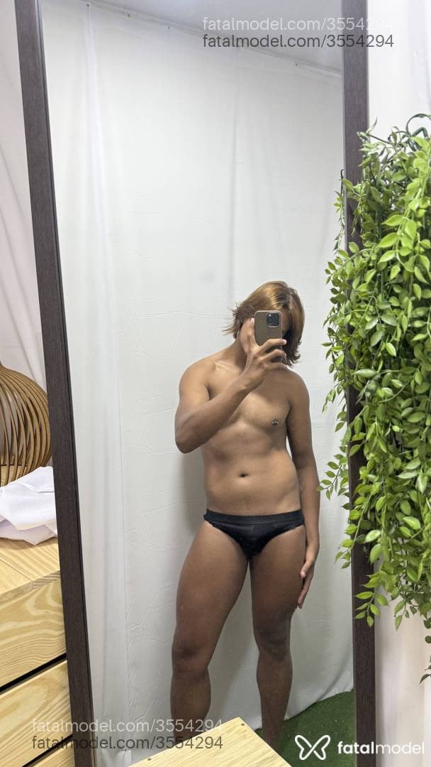 Acompanhante homem morena (o) de olhos castanhos - Eupaulosantos