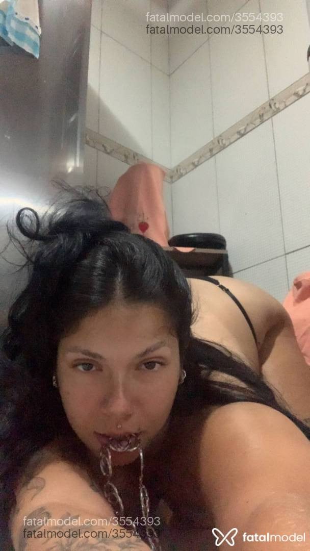 Acompanhante mulher morena (o) de olhos mel - Carol