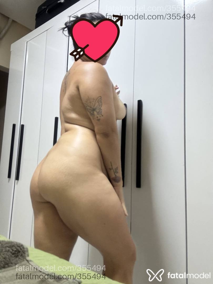 Acompanhante mulher morena (o) de olhos castanhos - Yasmim
