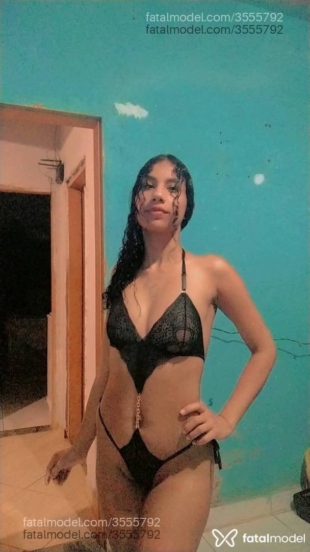 Acompanhante mulher morena (o) de olhos castanhos - Lilian