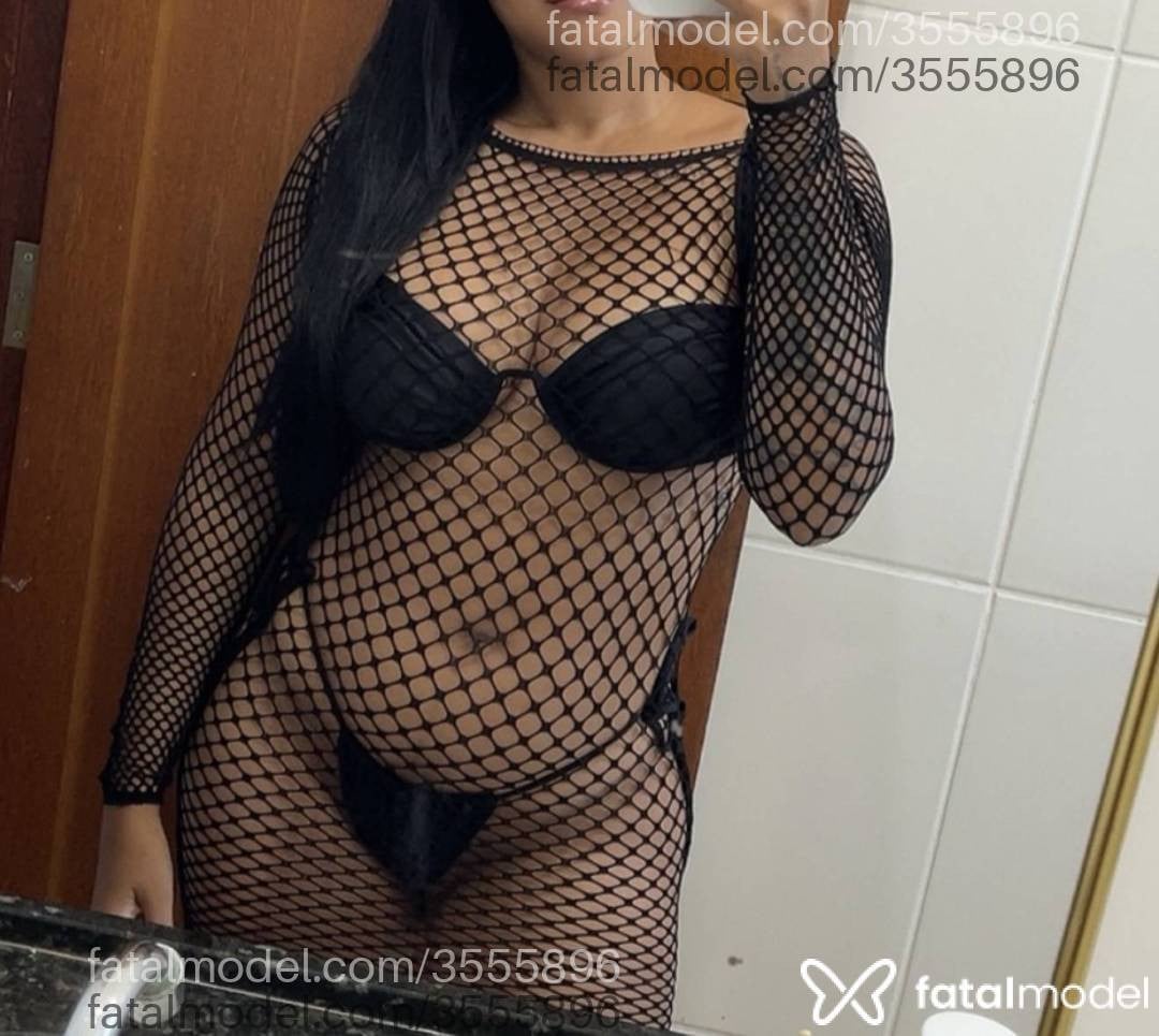 Acompanhante mulher morena (o) de olhos castanhos - Maelle