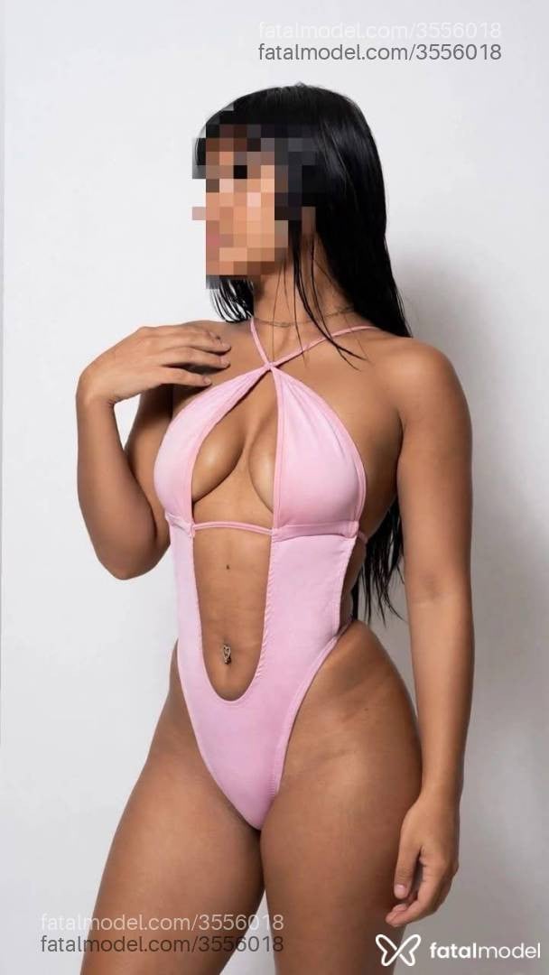 Acompanhante mulher morena (o) de olhos castanhos - Aryel Santana