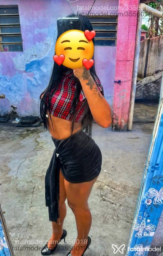 Acompanhante mulher morena (o) de olhos castanhos - Aryel Santana
