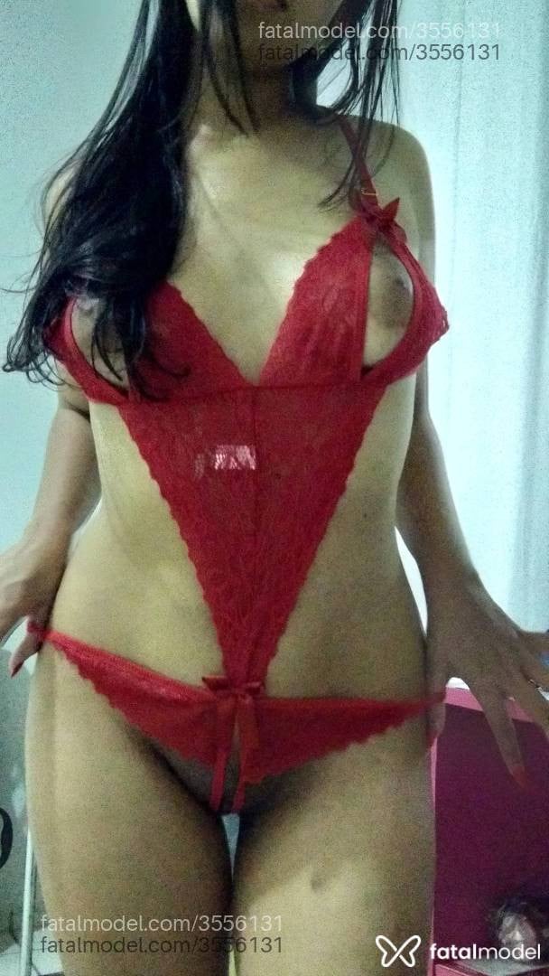 Acompanhante mulher morena (o) de olhos castanhos - Kelly