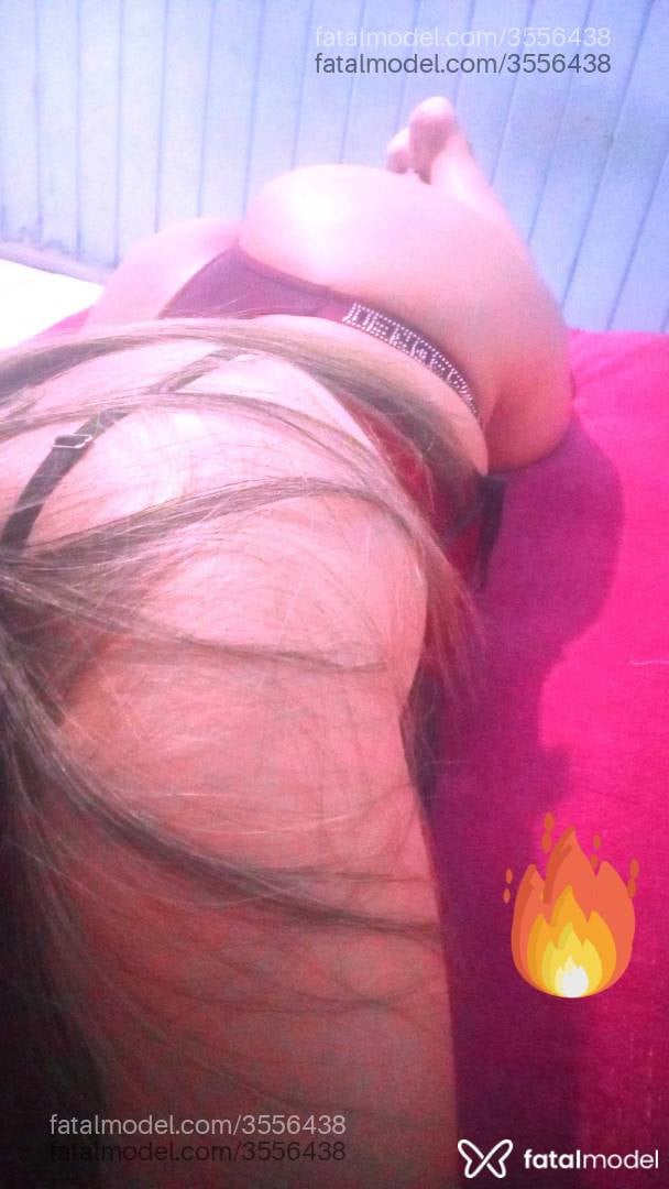 Acompanhante mulher loira (o) de olhos azuis - Sheron